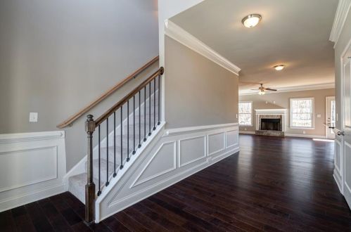 20 Hawthorn Ln, Porterdale, GA 30014-6458