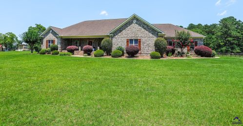 526 Thompson Mill Rd, Bonaire, GA 31005-3525