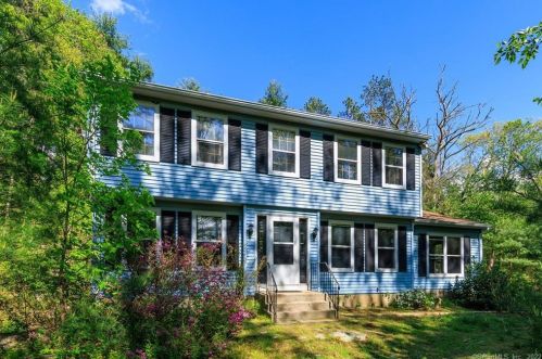 284 Jericho Rd, Pomfret Center, CT 06259-2417