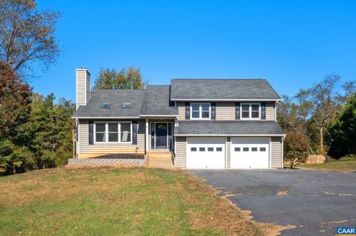 640 Spring Lake Dr, Earlysville, VA 22936-9320