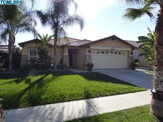 2743 Lakeridge Ave, Tulare, CA 93274-7874