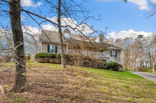 3455 Leisure Ln, Gainesville, GA 30506-3715