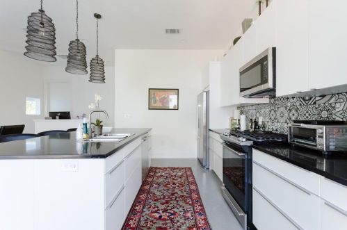 1803 Adriane Dr, Austin, TX 78721-1213