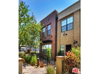 519 Maple Ave, Orange CA  92866-1107 exterior