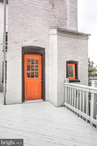 218 Liberty St, Lancaster PA  17602-1934 exterior