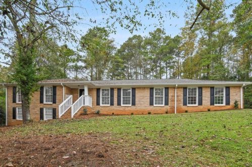 4870 Millen Dr, Mableton, GA 30126-1783