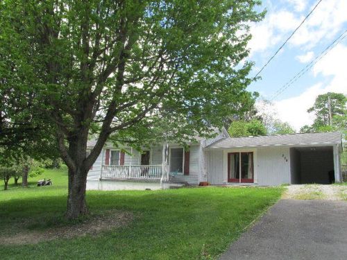 228 Blackburn St, Beckley, WV 25801-8584