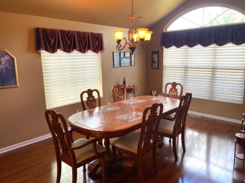 435 Deerpath Ct, Hobart IN 46342-5743 exterior