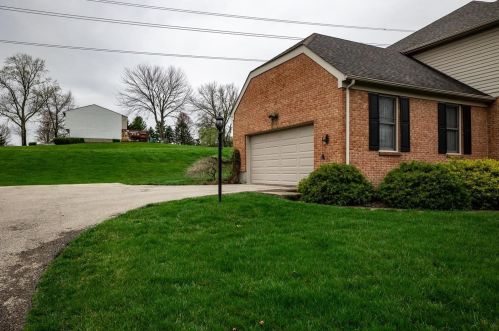 2181 Heather Hill Blvd, Cincinnati OH  45244-2663 exterior