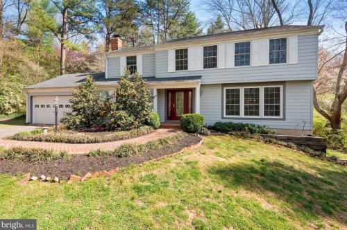 11007 Howland Dr, Herndon, VA 20191-4905