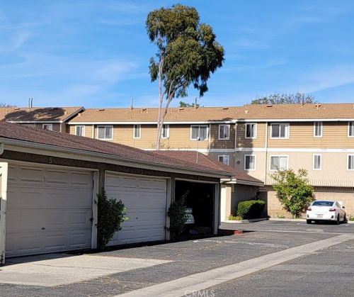 4000 5th St, Santa Ana CA  92703-3274 exterior