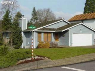 10582 Garden Park Pl, Portland, OR 97223-3805