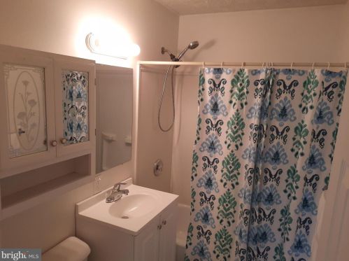 25 Chesapeake Ct, Aberdeen MD  21001-3803 exterior