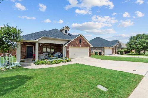 1414 Fox Glen Trl, Midlothian, TX 76063-5756