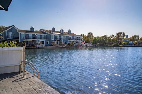 3605 Windspun Dr, Huntington Beach CA  92649-2016 exterior