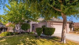 65 Burgan Ave, Clovis, CA 93611-0604