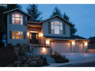 2235 37th St, Springfield, OR 97477-7828