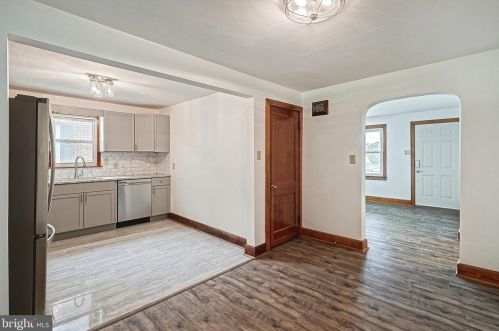 130 Baugher Dr, Hanover PA 17331-4003 exterior