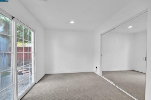 215 Cleopatra Dr, Concord CA  94523-3411 exterior
