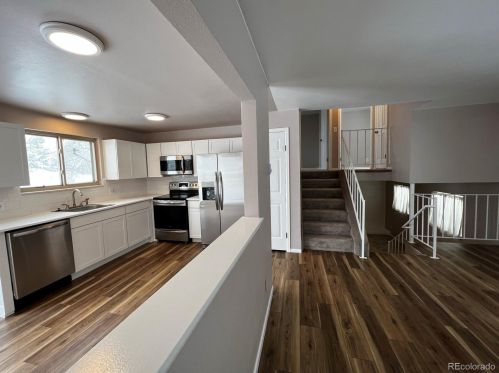 16512 Louisiana Dr, Aurora CO 80012-4768 exterior