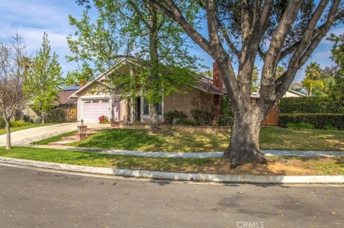 332 Mitchell Way, Redlands, CA 92374-4178