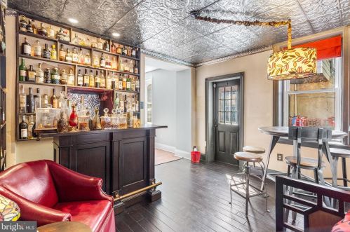 430 42 St, Philadelphia PA 19104-0044 exterior