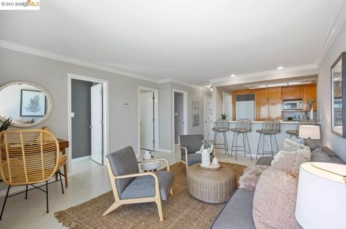 2 Panoramic Way, Berkeley, CA 94704-1852