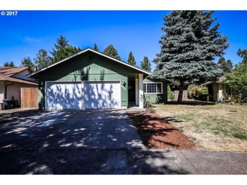 4860 Camellia St, Springfield, OR 97478-6752