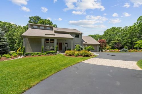 65 Misty Oak Dr, Warwick, RI 02818-2153