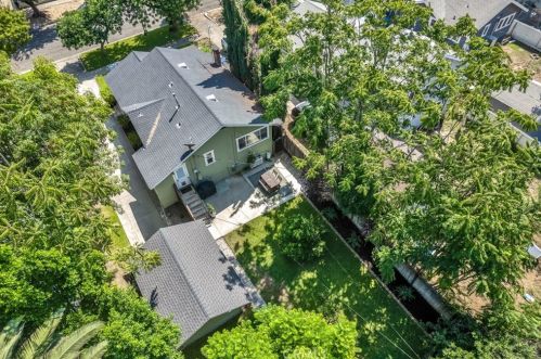 3055 Chestnut St, Riverside CA  92501-2411 exterior