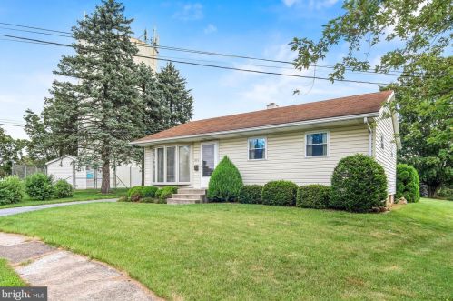 901 Buttonwood Pl, Harrisburg, PA 17109-5339