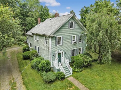 312 Herbert St, Milford, CT 06461-1613