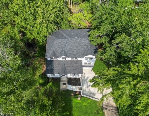 473 Plainfield Ave, Berkeley Heights NJ  07922-1925 exterior