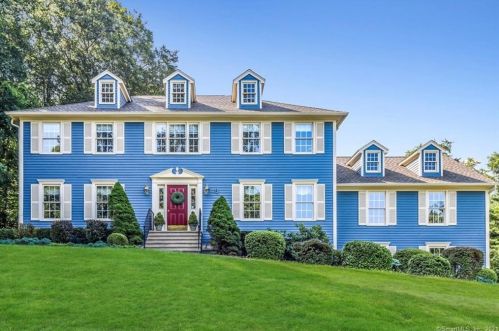 156 Meadows End Rd, Upper Stepney, CT 06468-1741