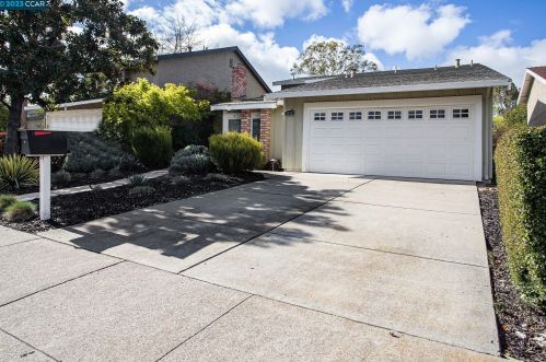 4912 Shadowfalls Dr, Pacheco, CA 94553-4144