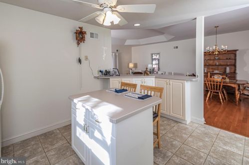 2 Birchwood Ct, Princeton NJ  08540-5041 exterior