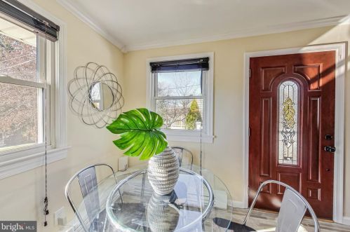 903 Robin Rd, Silver Spring MD  20901-1872 exterior