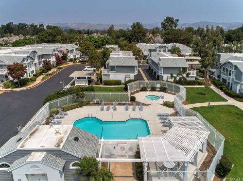 56 Van Buren, Irvine CA  92620-3798 exterior