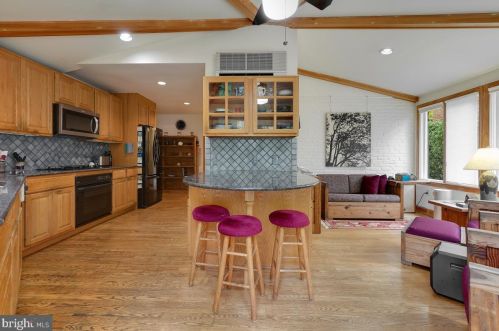 7308 Cedar Ave, Silver Spring MD 20912-4246 exterior