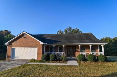 125 Townley Rd, Oxford, GA 30054-3849