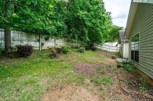 420 Gresham Dr, Stockbridge GA  30281-7715 exterior