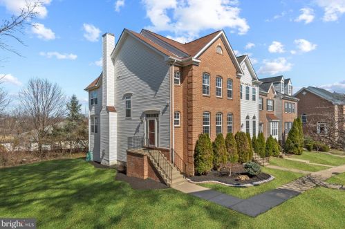 637 Burnside Ter, Leesburg, VA 20175-8935