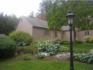 14 Liberty Ln, Kensington, NH 03833-4362