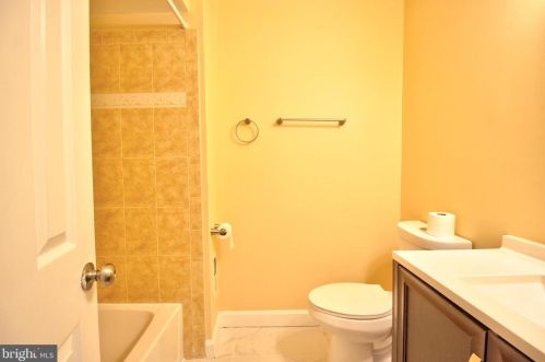 1605 Ingram Ter, Silver Spring MD 20906-5932 exterior