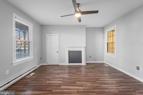 112 Lawrence St, Charles Town WV 25414-1514 exterior