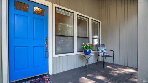 7092 Fircrest Ave, Sebastopol, CA 95472-4410