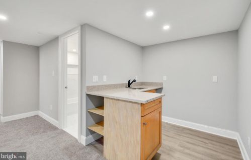 1253 Cresthaven Dr, Silver Spring MD 20903-1107 exterior