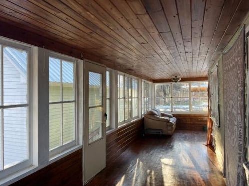 21 Bennett St, Bridgton ME  04009-1201 exterior