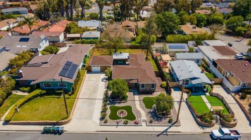 523 9th Ave, Escondido, CA 92025-5131
