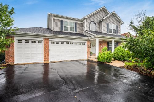 1826 Luther Lowell Ln, Sycamore IL  60178-8751 exterior